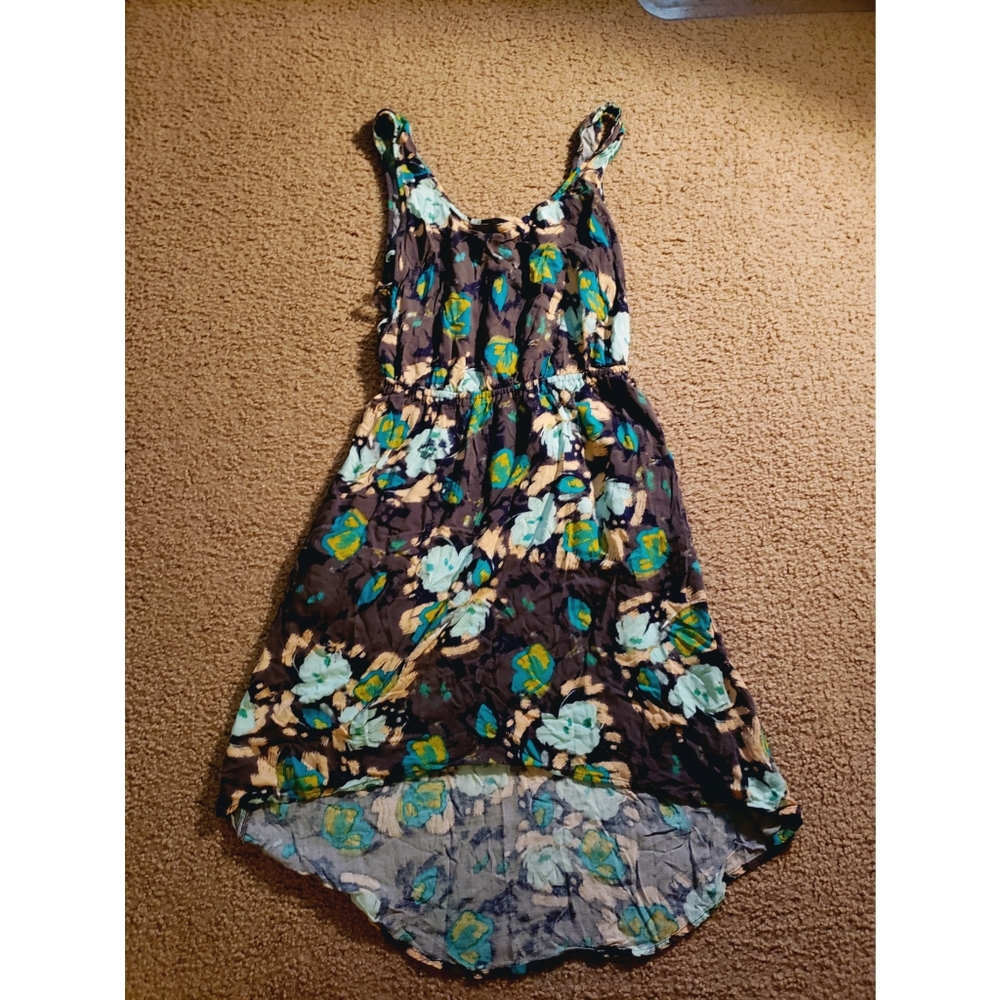 Sleeveless high-low sundress with strappy sides
